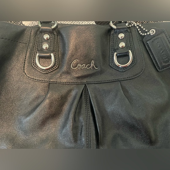 Coach Leather Purse - Picture 4 of 7